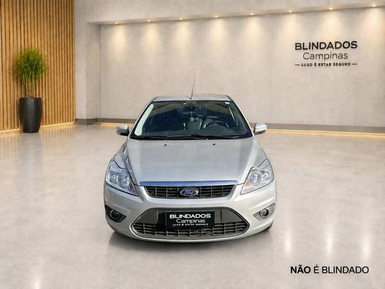 FORD FOCUS 2.0 GLX 16V FLEX 4P MANUAL FORD FOCUS 2.0 GLX 16V FLEX 4P MANUAL